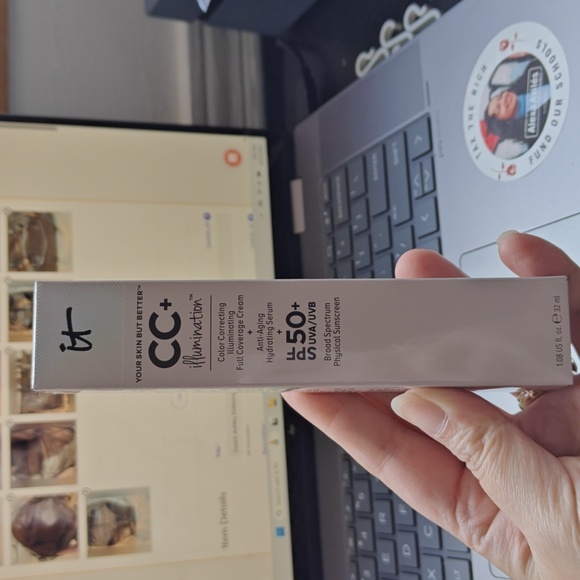 IT Cosmetics illumination CC+ cream in Medium - Picture 1 of 2